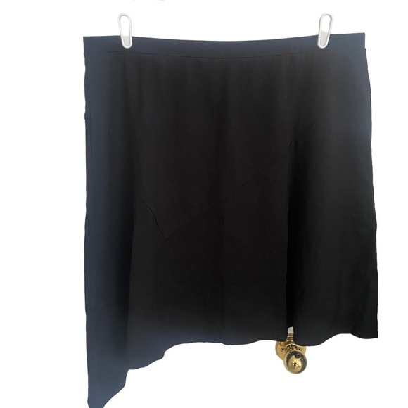 Elizabeth & Clarke Black Diagonal Elastic Waist Skirt XL - Picture 2 of 8